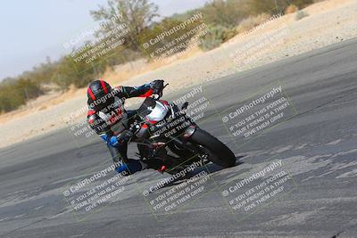 media/Mar-28-2022-Superbike Trackdays (Mon) [[b8603d0f67]]/Open Track Time/Turn 3 Inside/